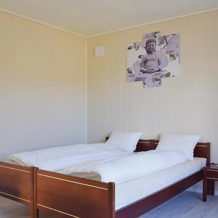 아파트 Stunning In W/ 2 Bedrooms 파르순